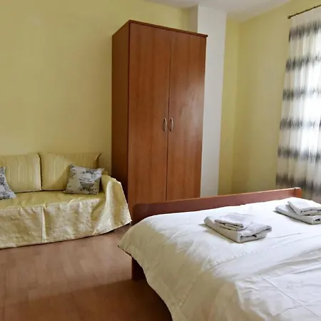 Apartment In Mit Privatem Garten Und Panoramablick By Interhome Savudrija