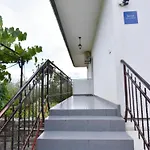 In Mit Privatem Garten Und Panoramablick By Interhome Apartman